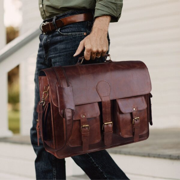 Men's Distressed Leather Messenger Bag